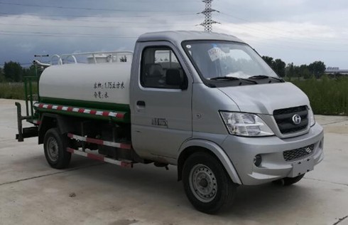 國五昌河藍牌2噸小型灑水車(chē)