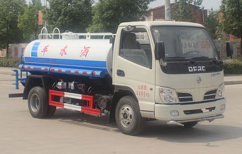 3噸灑水車(chē)價(jià)格多少_東風(fēng)多利卡2.5噸藍牌綠化灑水車(chē)廠(chǎng)家價(jià)格