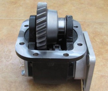 萬(wàn)里揚7TS60C變速箱取力器(HWP-W24/74CHQ)